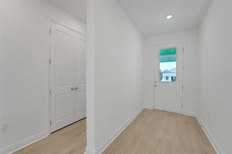 Spacious, unfurnished interior of a new home in Green Key Village, Lady Lake (Image 29).