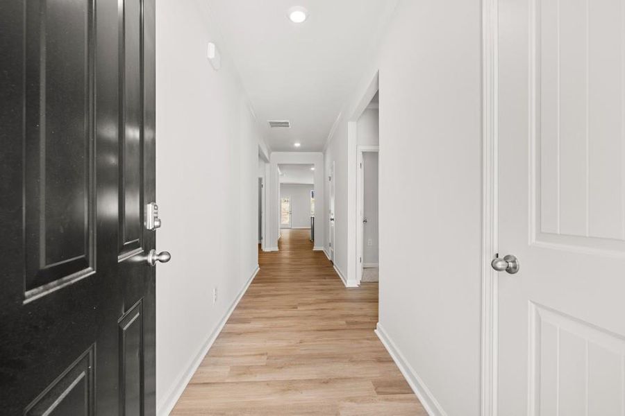 Spacious, unfurnished interior of a new home in Northwoods at Mirror Lake, Villa Rica (Image 35).