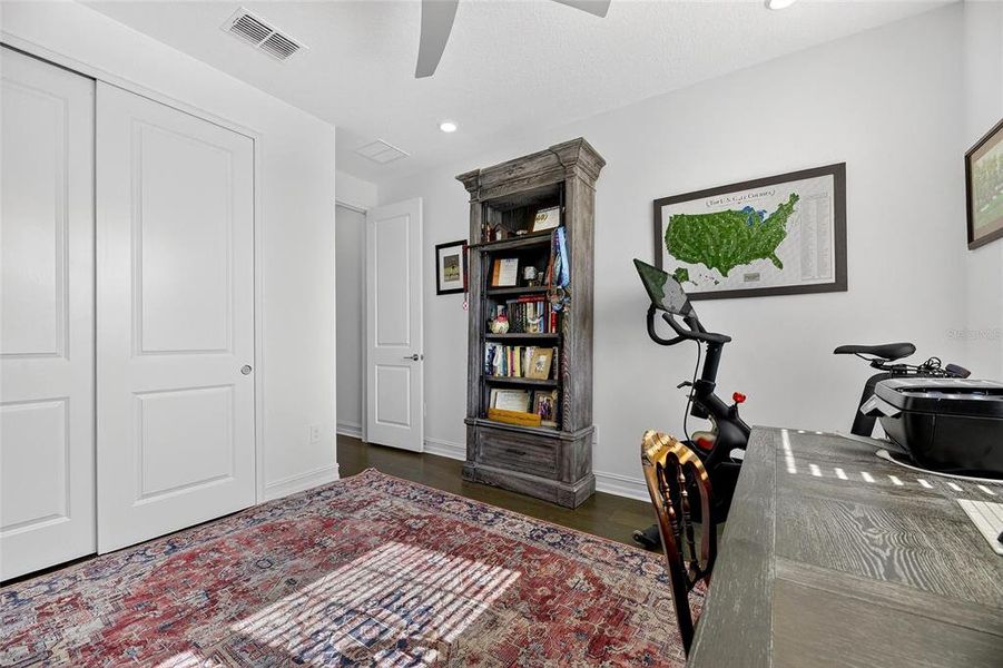 Furnished interior view inside a new home in SouthShore Yacht Club: Somerset Preserve, Ruskin (Image 68).