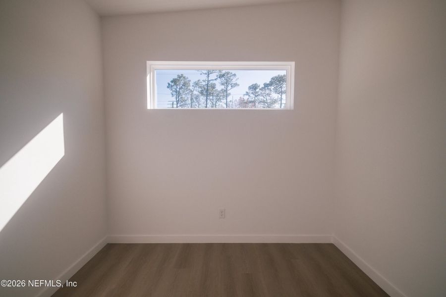 Spacious, unfurnished interior of a new home in , St. Augustine (Image 9).