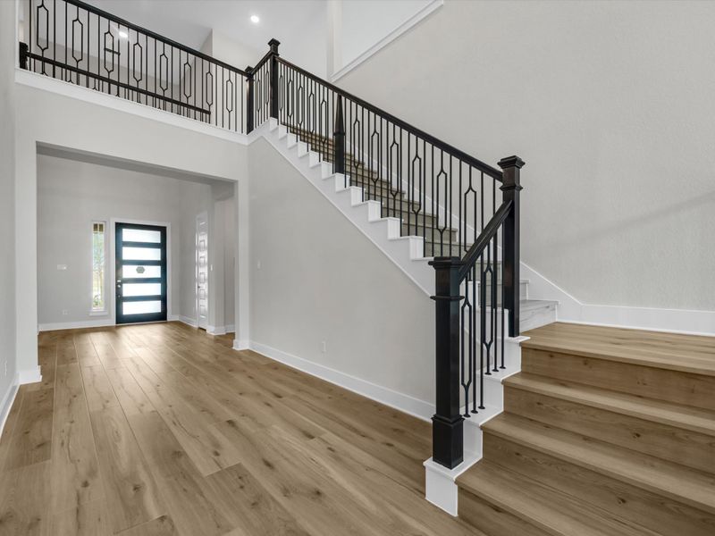 Spacious, unfurnished interior of a new home in Dunham Pointe, Cypress (Image 11). Spacious, unfurnished interior of a new home in Dunham Pointe, Cypress (Image 11).