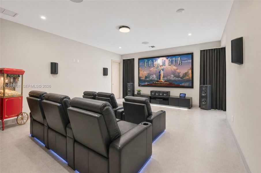 Image 76 of a home in .