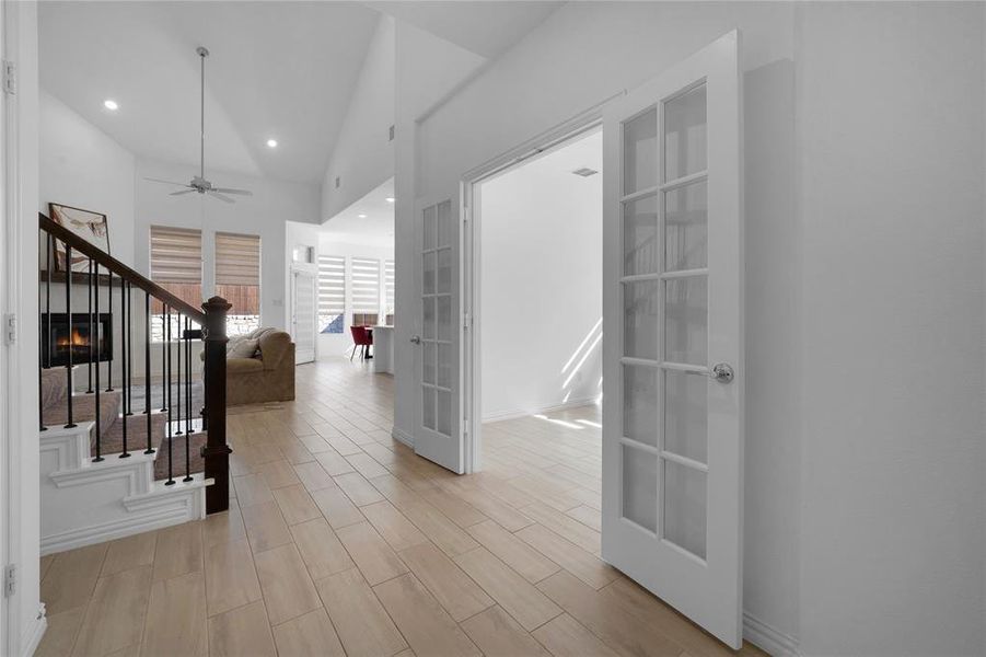 Spacious, unfurnished interior of a new home in Northlake Estates, Little Elm (Image 20). Spacious, unfurnished interior of a new home in Northlake Estates, Little Elm (Image 20).