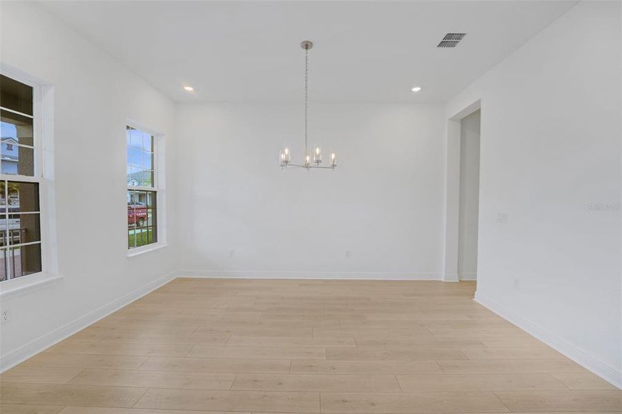 Spacious, unfurnished interior of a new home in Palms at Windermere, Windermere (Image 36).