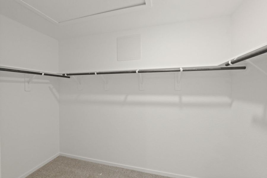 Spacious, unfurnished interior of a new home in Silverthorne, Conroe (Image 9).