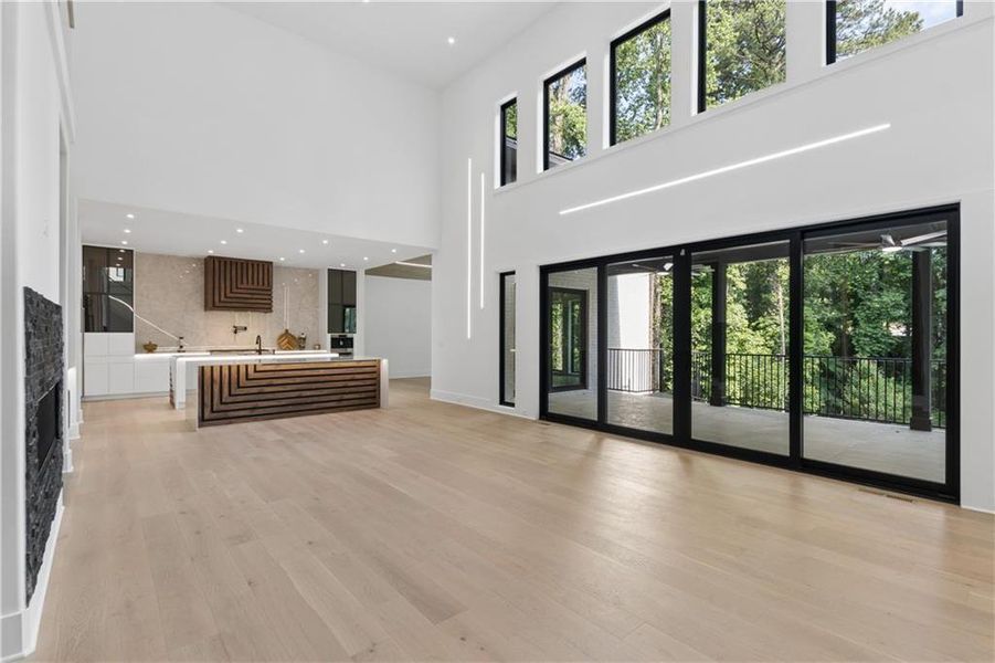 Spacious, unfurnished interior of a new home in , Sandy Springs (Image 47).