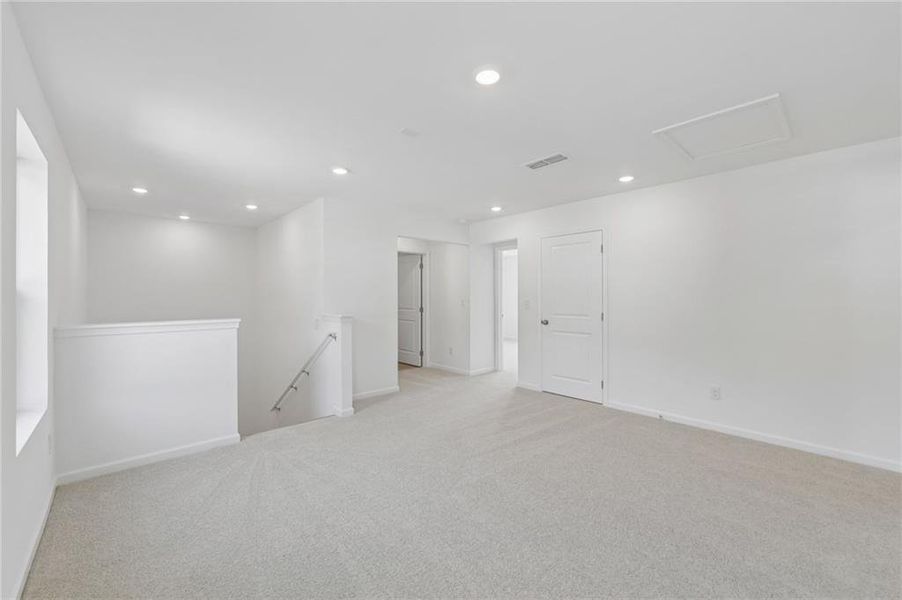 Spacious, unfurnished interior of a new home in Windance Lake, Loganville (Image 29). Spacious, unfurnished interior of a new home in Windance Lake, Loganville (Image 29).
