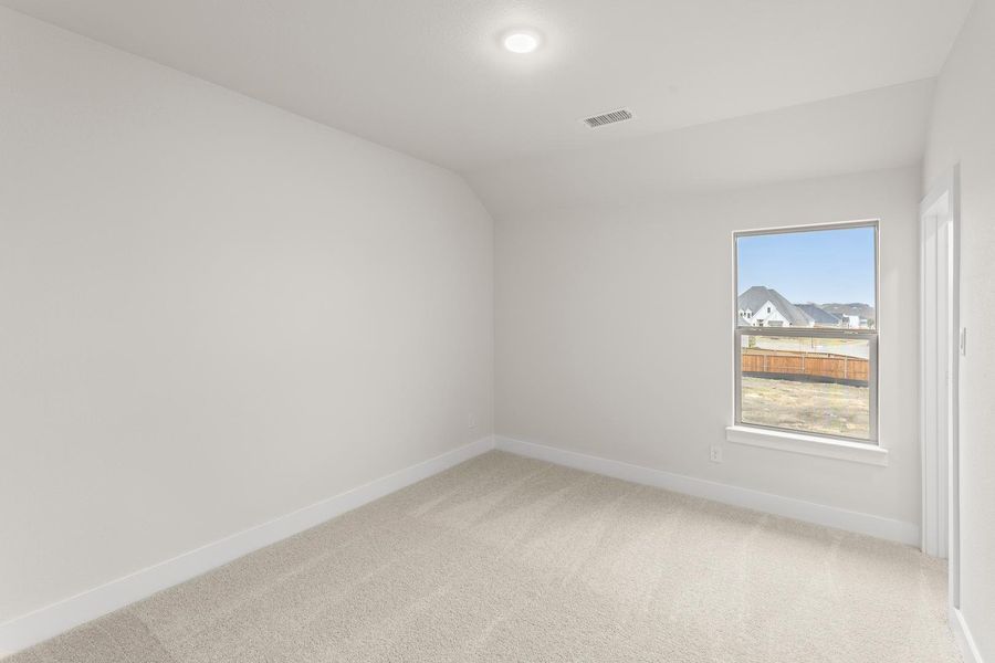 Spacious, unfurnished interior of a new home in Somerset Park, Rockwall (Image 25). Spacious, unfurnished interior of a new home in Somerset Park, Rockwall (Image 25).