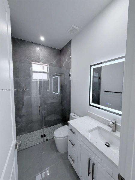 Furnished interior view inside a new home in , Cape Coral (Image 5).