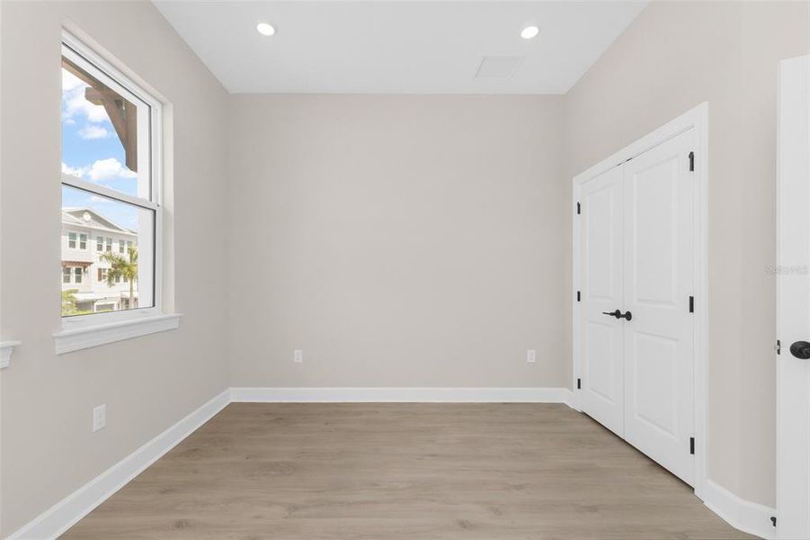 Spacious, unfurnished interior of a new home in , Punta Gorda (Image 42).
