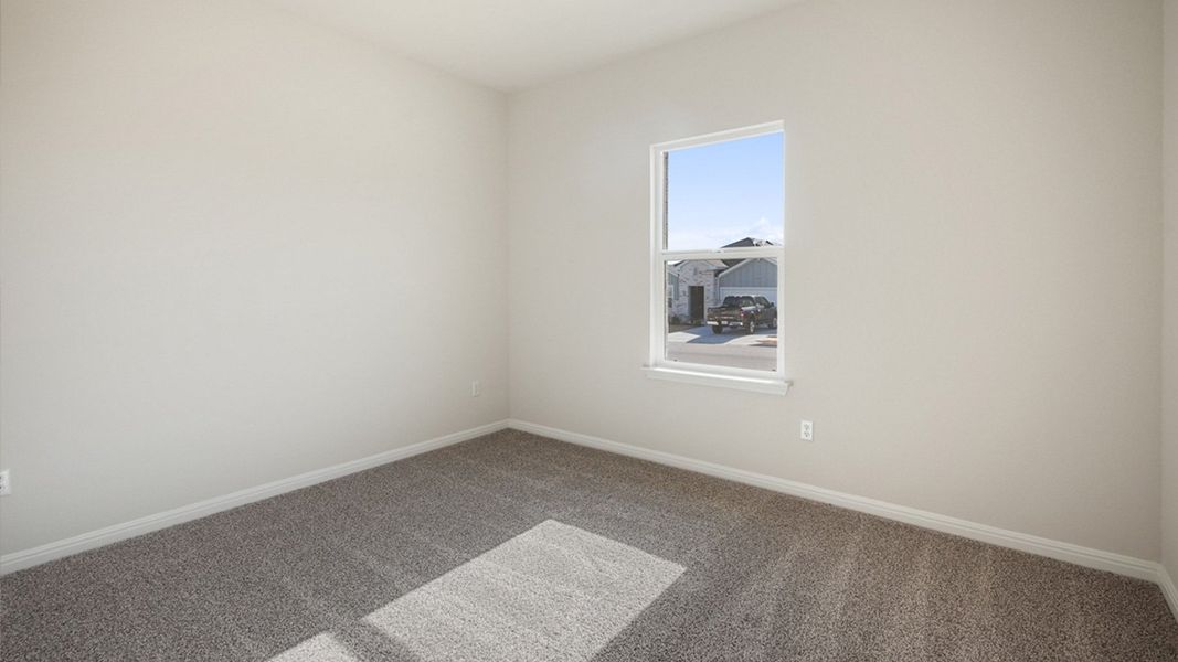 Spacious, unfurnished interior of a new home in Thunder Rock, Marble Falls (Image 20).