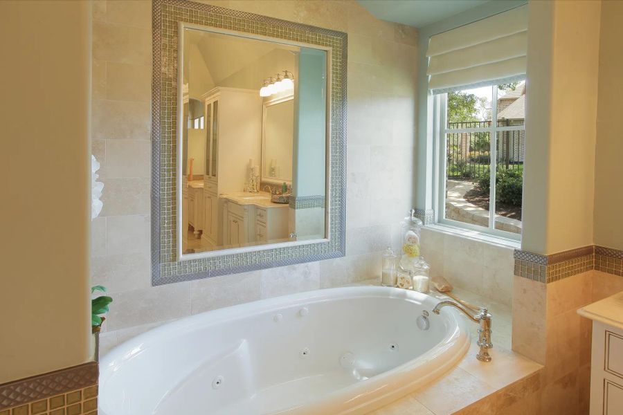 The Julian Primary Bath