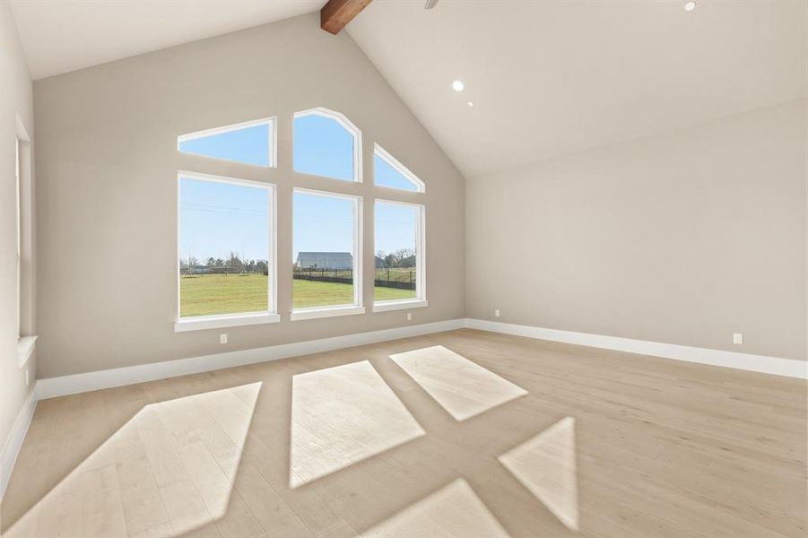 Spacious, unfurnished interior of a new home in Dean Farms, Lucas (Image 32).