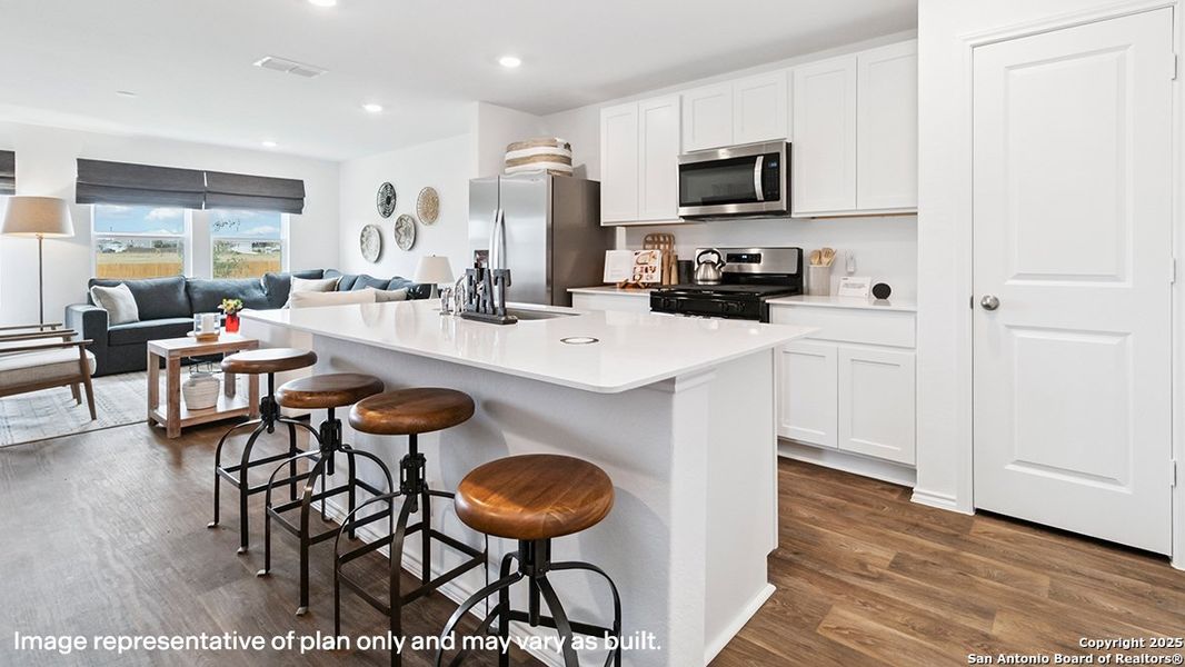 Furnished interior view inside a new home in Blue Ridge Ranch, San Antonio (Image 15). Furnished interior view inside a new home in Blue Ridge Ranch, San Antonio (Image 15).
