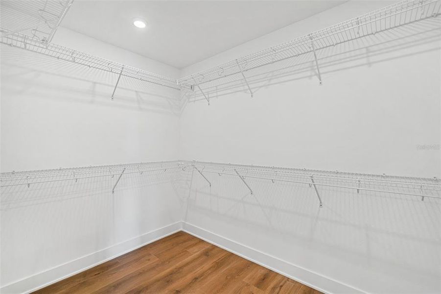 Spacious, unfurnished interior of a new home in , St. Petersburg (Image 16).