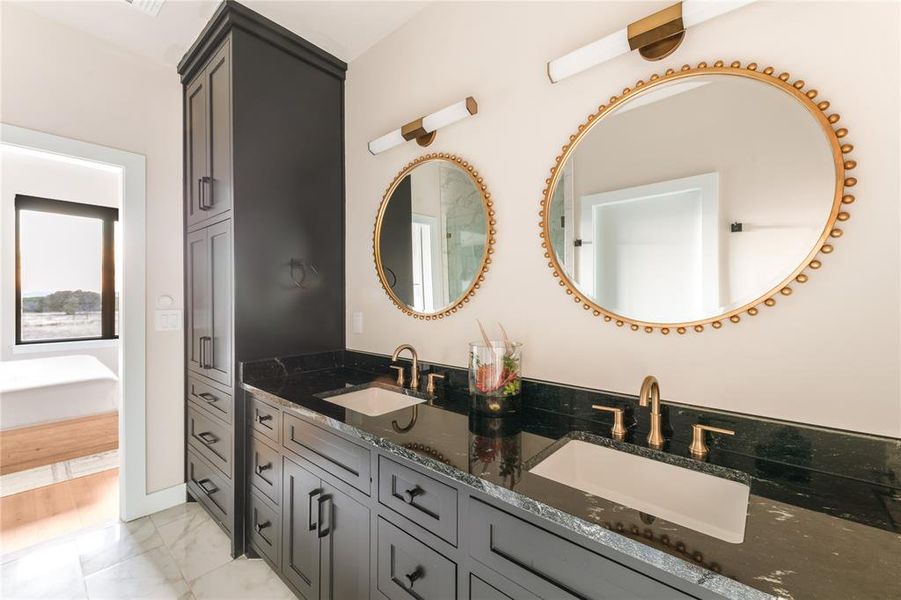 Furnished interior view inside a new home in , Glen Rose (Image 5).