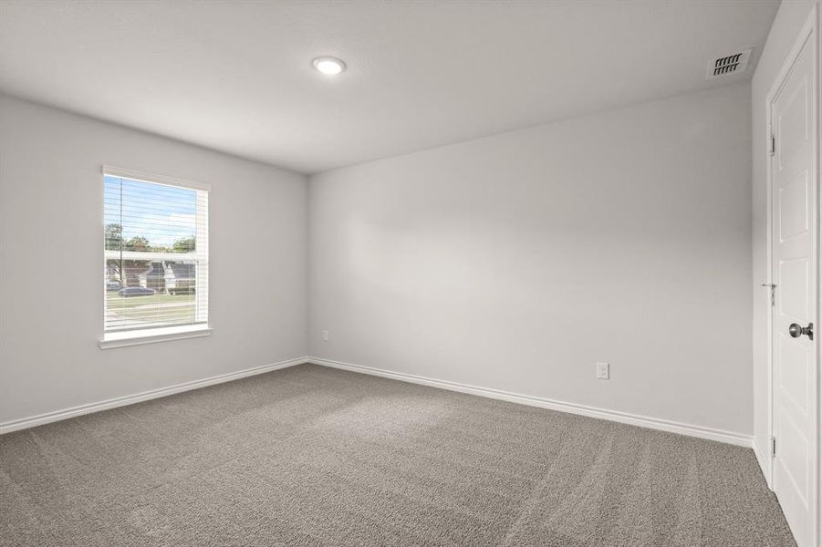 Spacious, unfurnished interior of a new home in Sycamore Landing, Fort Worth (Image 15). Spacious, unfurnished interior of a new home in Sycamore Landing, Fort Worth (Image 15).