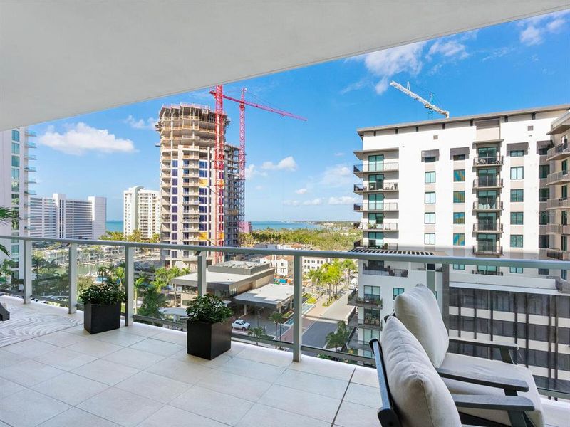 Condo located in Sarasota, FL showcasing its design and architecture (Image 38). Condo located in Sarasota, FL showcasing its design and architecture (Image 38).