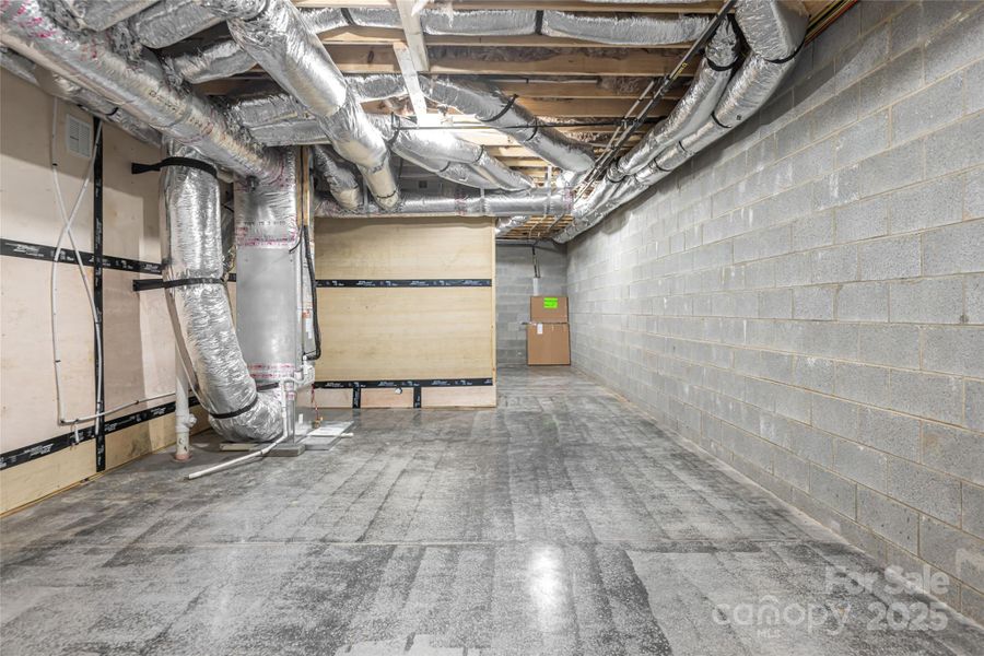 Spacious, unfurnished interior of a new home in , Mars Hill (Image 22).