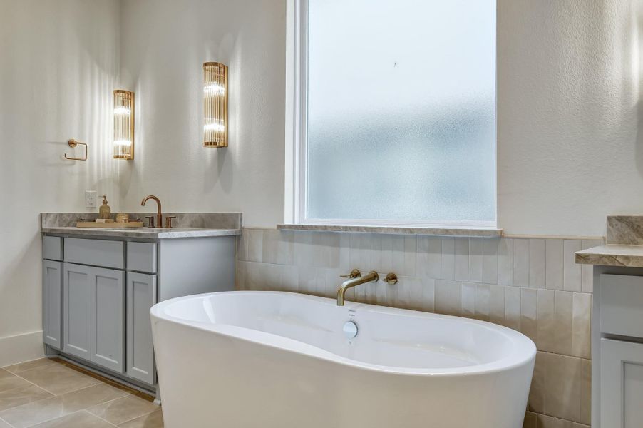 DEEP freestanding tub, great place to relax after those long days. DEEP freestanding tub, great place to relax after those long days.