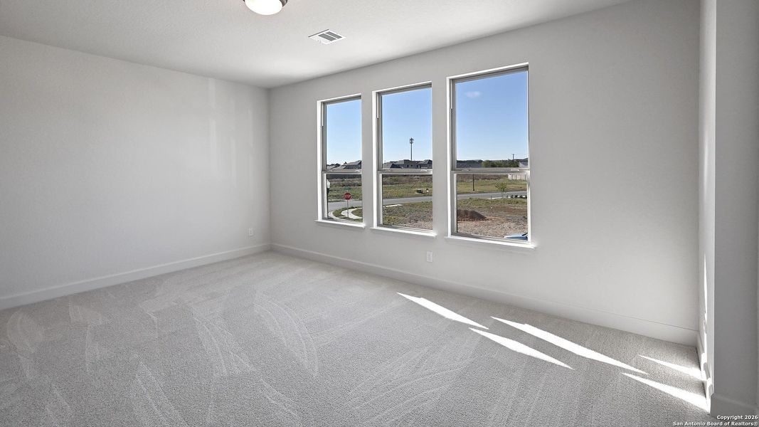 Spacious, unfurnished interior of a new home in Solms Landing 45', New Braunfels (Image 24).