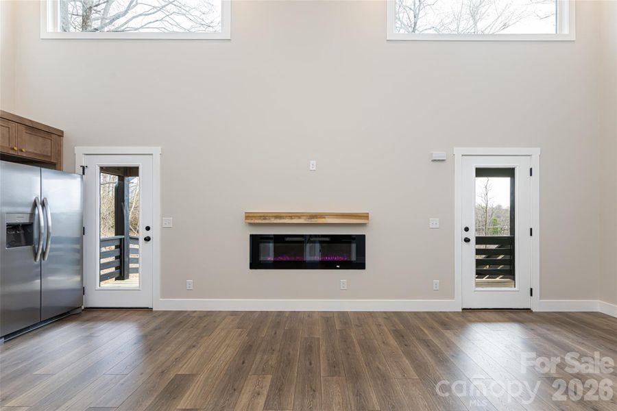 Light-filled living areas