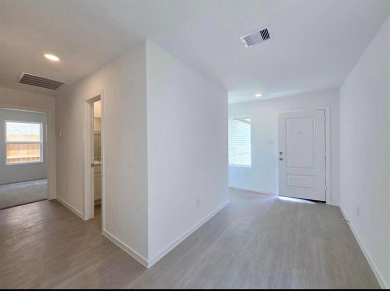 Spacious, unfurnished interior of a new home in The Grand Prairie: Cottage Collection, Hockley (Image 19).