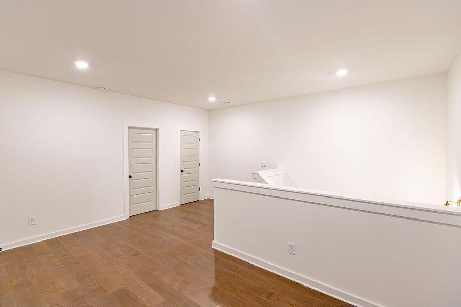 Spacious, unfurnished interior of a new home in , Gainesville (Image 36).