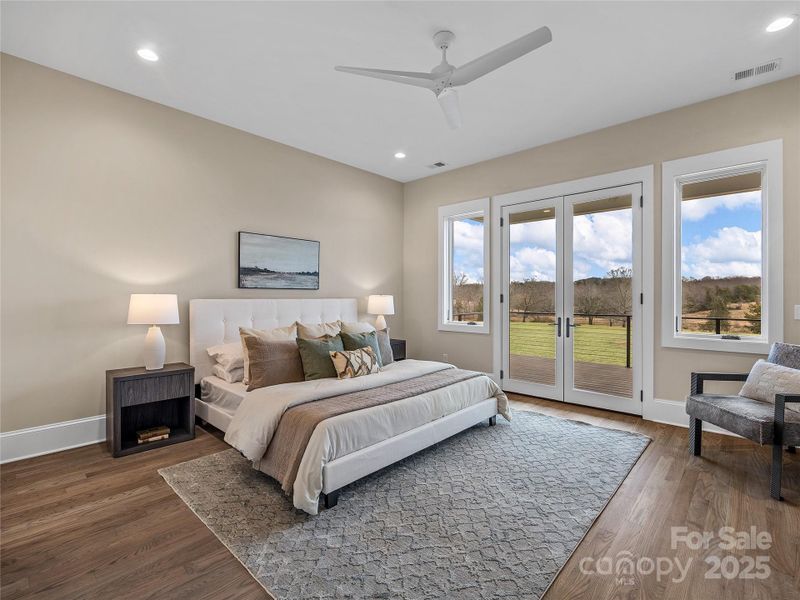 Furnished interior view inside a new home in , Tryon (Image 28).