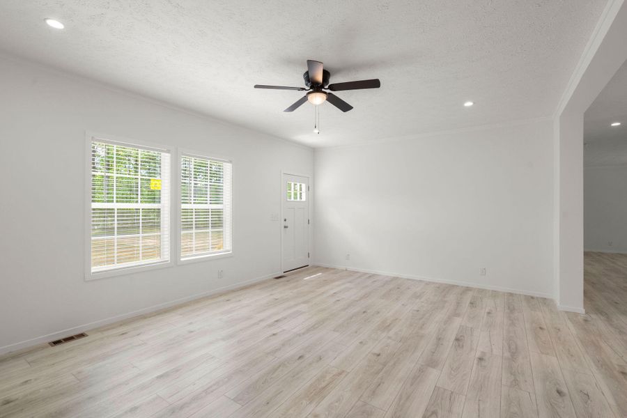 Spacious, unfurnished interior of a new home in , Cottageville (Image 14).