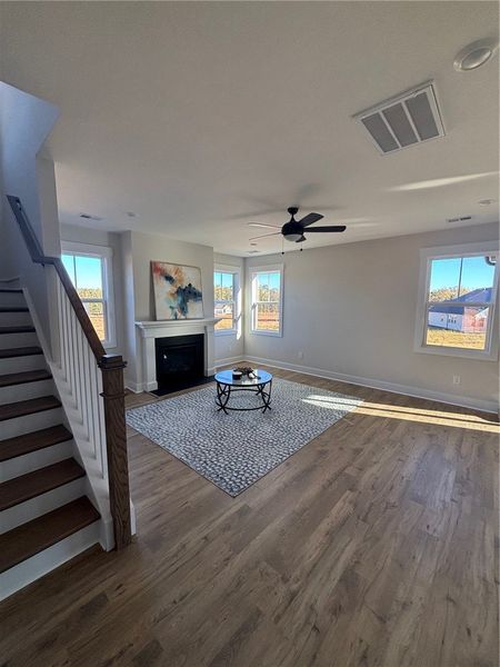 Image 11 of a home in Eagle Creek.