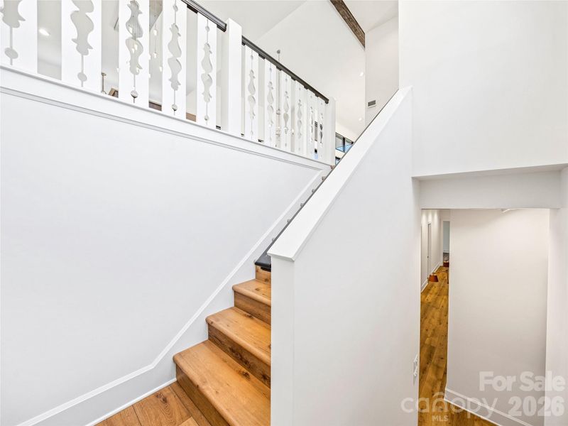Spacious, unfurnished interior of a new home in , Asheville (Image 34).