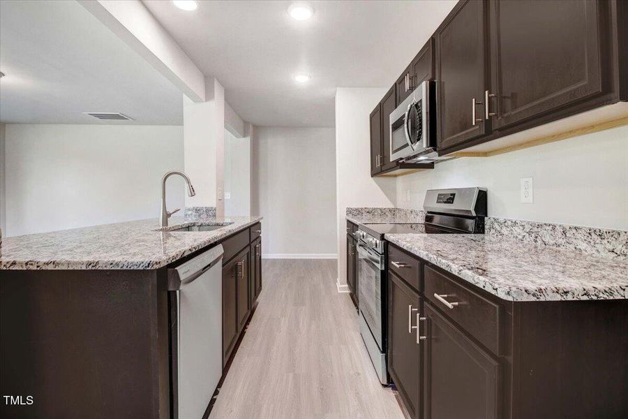 14-204 Streamlet Dr-14