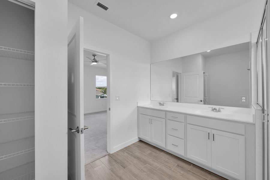 5742 Graceful Way - 2nd Master Bath 2