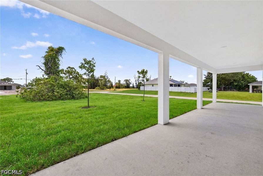 Exterior details and patio area of a home in Cape Coral, Cape Coral (Image 4).