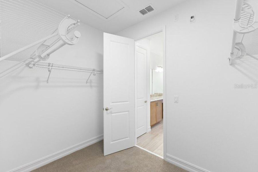 Spacious, unfurnished interior of a new home in Ocala Preserve, Ocala (Image 19).