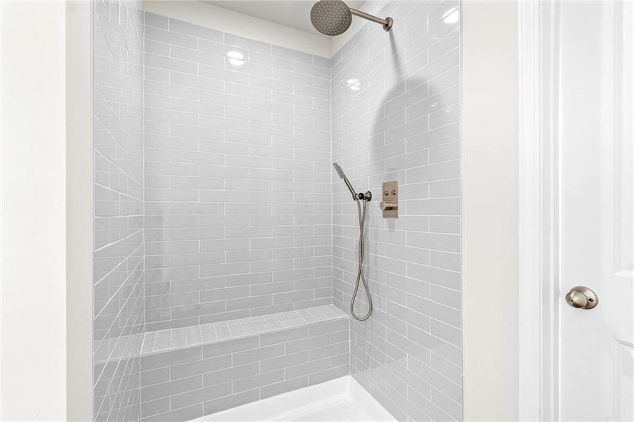 Close-up of interior finishes inside a home in Jones Crossing, Hogansville (Image 9).