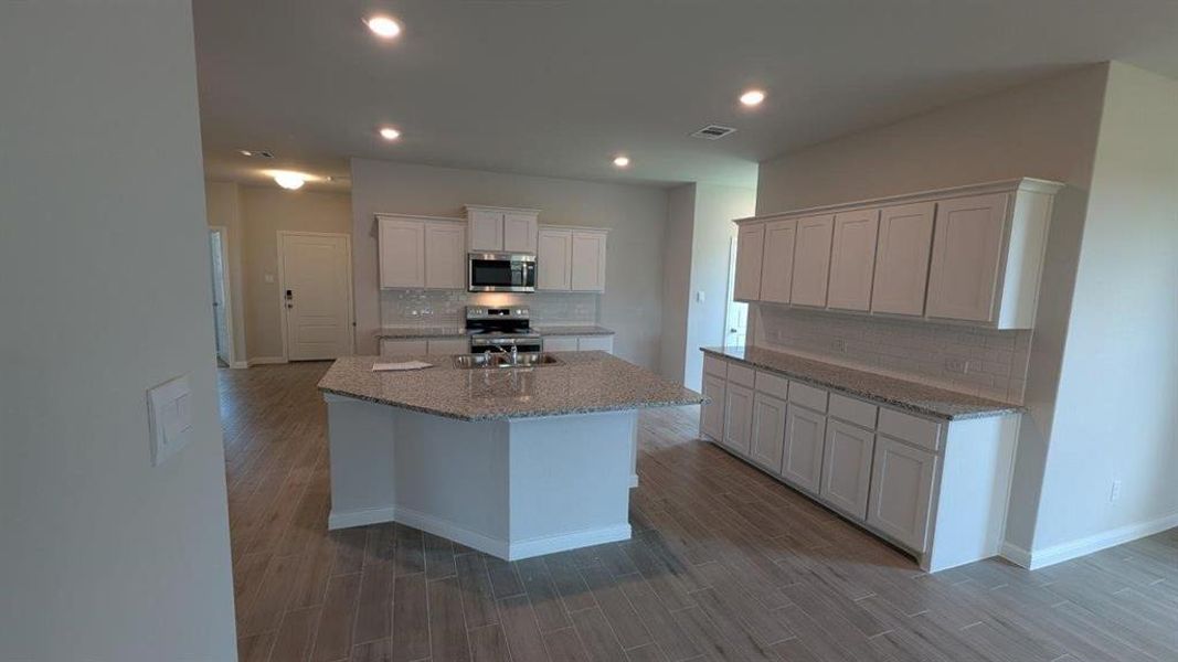 Furnished interior view inside a new home in Lankford Farms, Cleburne (Image 5).