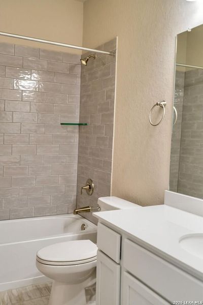 Furnished interior view inside a new home in Buffalo Crossing, Cibolo (Image 7).