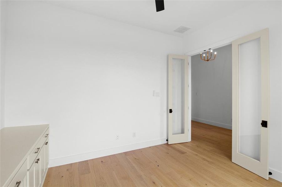 Spacious, unfurnished interior of a new home in , Waxahachie (Image 26).