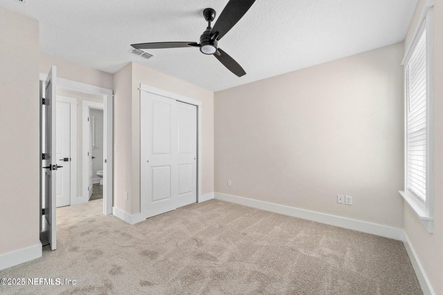 Spacious, unfurnished interior of a new home in , Jacksonville (Image 45).
