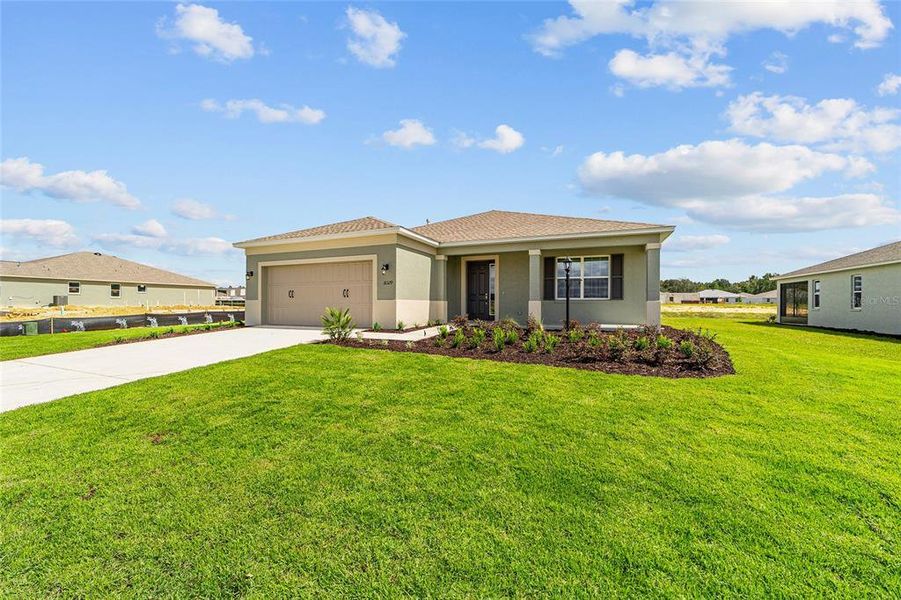 Exterior details and patio area of a home in , Ocala (Image 16). Exterior details and patio area of a home in , Ocala (Image 16).
