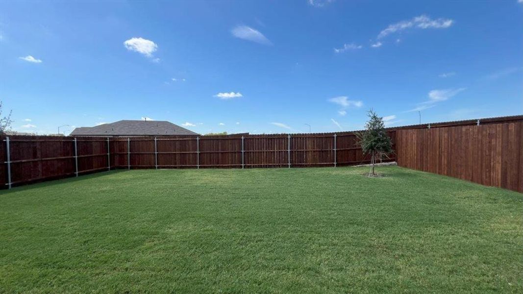 Yard- All Home and community information, including pricing, included features, terms, availability and amenities, are subject to change at any time without notice or obligation. All Drawings, pictures, photographs, video, square footages, floor plans, elevations, features, colors and sizes are approximate for illustration purposes only and will vary from the homes as built. Yard- All Home and community information, including pricing, included features, terms, availability and amenities, are subject to change at any time without notice or obligation. All Drawings, pictures, photographs, video, square footages, floor plans, elevations, features, colors and sizes are approximate for illustration purposes only and will vary from the homes as built.