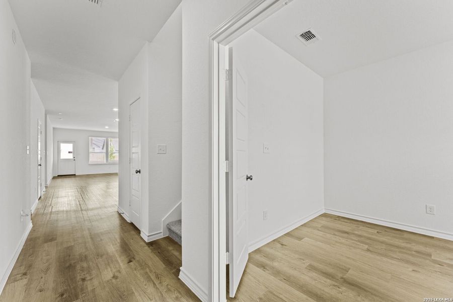 Spacious, unfurnished interior of a new home in Dove Song, Marion (Image 21).