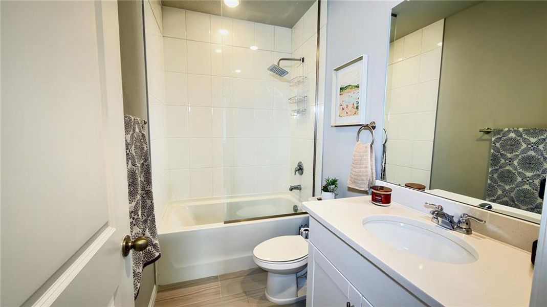 Furnished interior view inside a new home in Park East, Plant City (Image 9). Furnished interior view inside a new home in Park East, Plant City (Image 9).