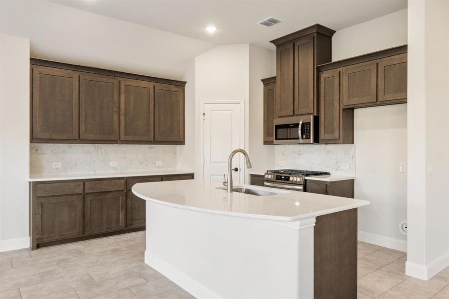 Furnished interior view inside a new home in Star Ranch Classic 50, Godley (Image 7). Furnished interior view inside a new home in Star Ranch Classic 50, Godley (Image 7).