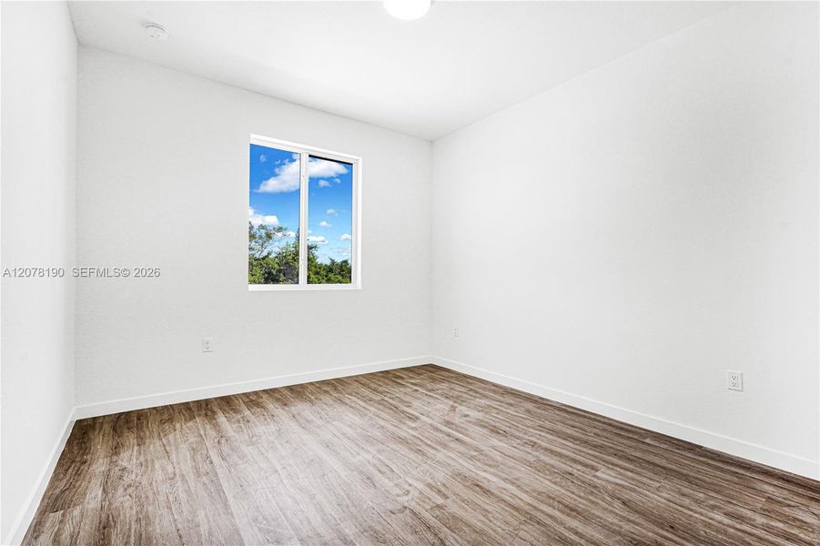 Spacious, unfurnished interior of a new home in , Miami (Image 63).