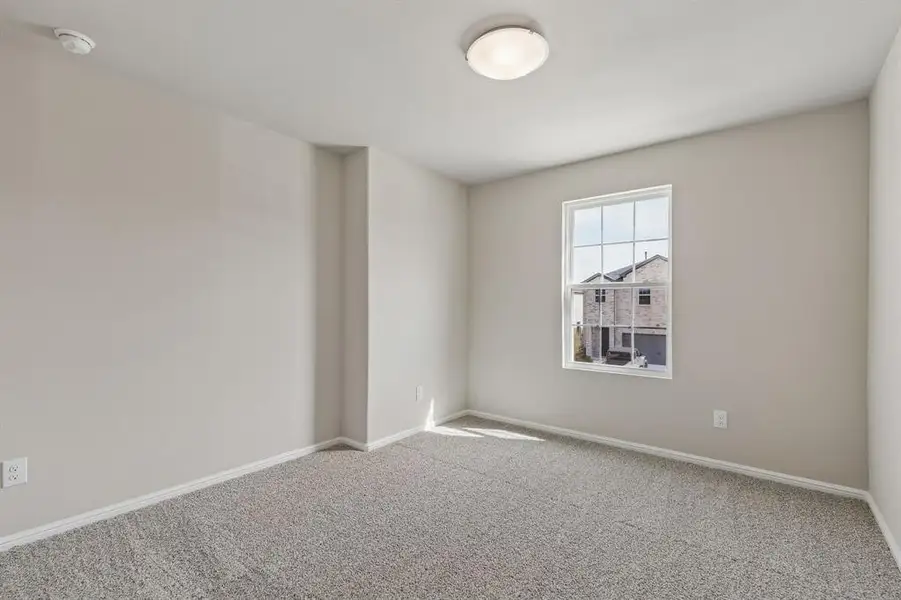 Spacious, unfurnished interior of a new home in AnaCapri, Anna (Image 8).