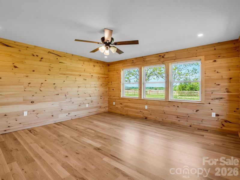 Spacious, unfurnished interior of a new home in , Rutherfordton (Image 25).