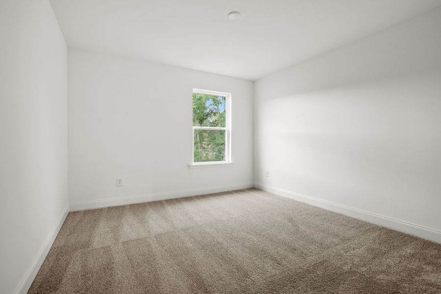 Spacious, unfurnished interior of a new home in Kinsdale, Lancaster (Image 32).